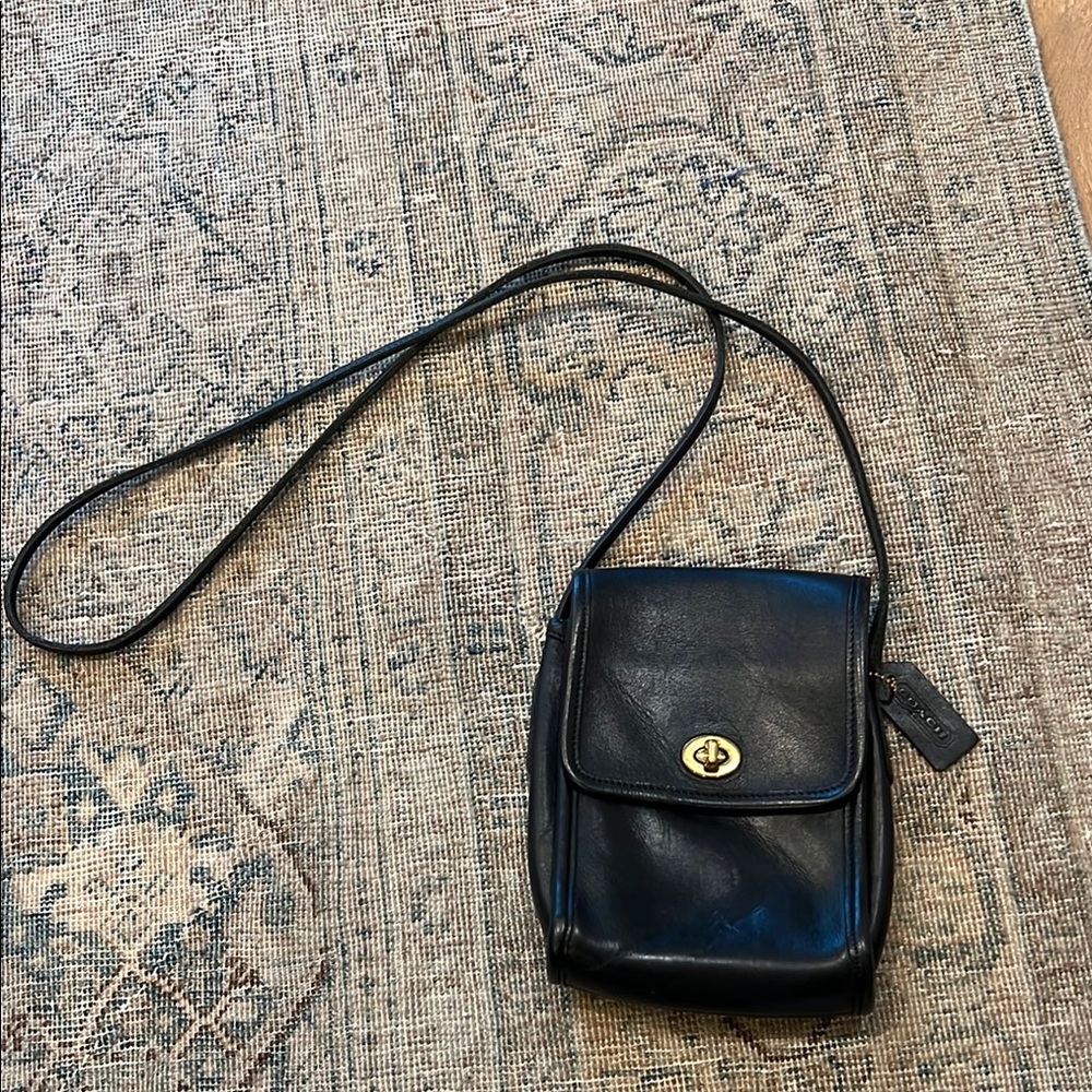 Vintage coach crossbody